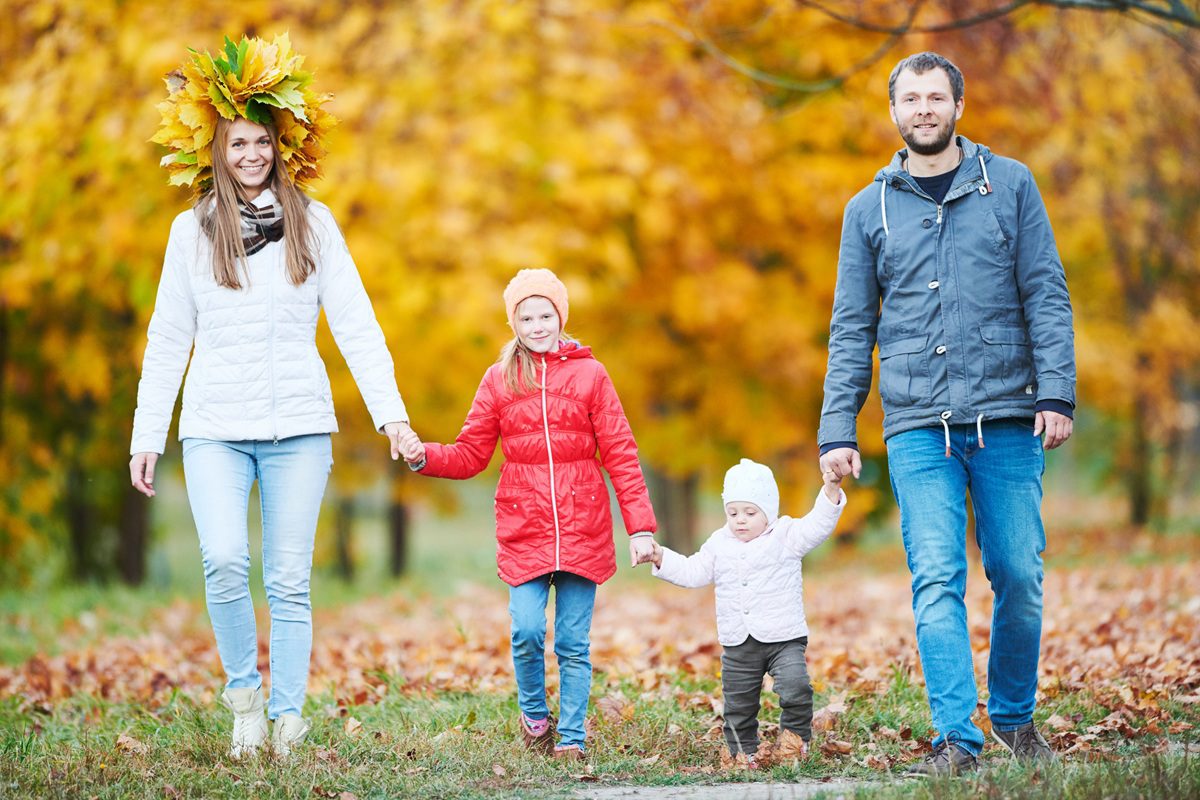 loisirs à faire en famille cet automne avec des rabais